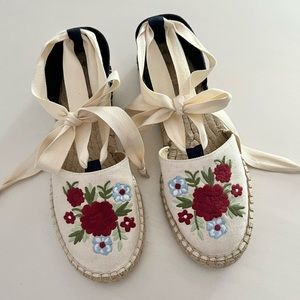 Brooks Brothers ~ floral embroidered espadrille sandals